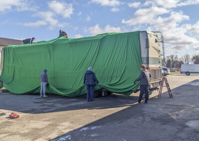 RV green screen on set